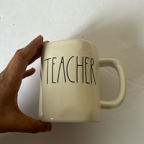 Rae Dunn Teacher mug - Picture 1 of 5